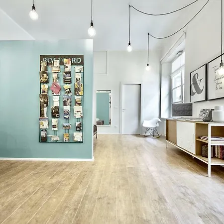 Clock Loft Apartment *